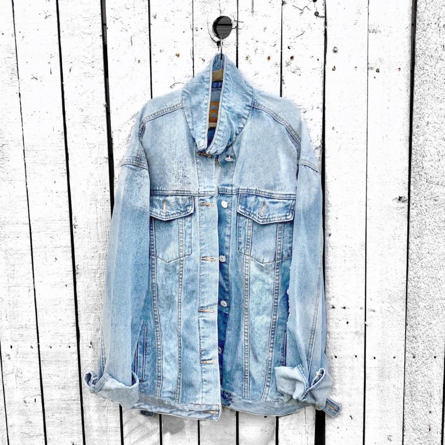 Womens Denim Jacket – Relaxed Fit  |  Outerwear Clothing Light blue